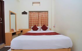 Hotel Pearl Inn